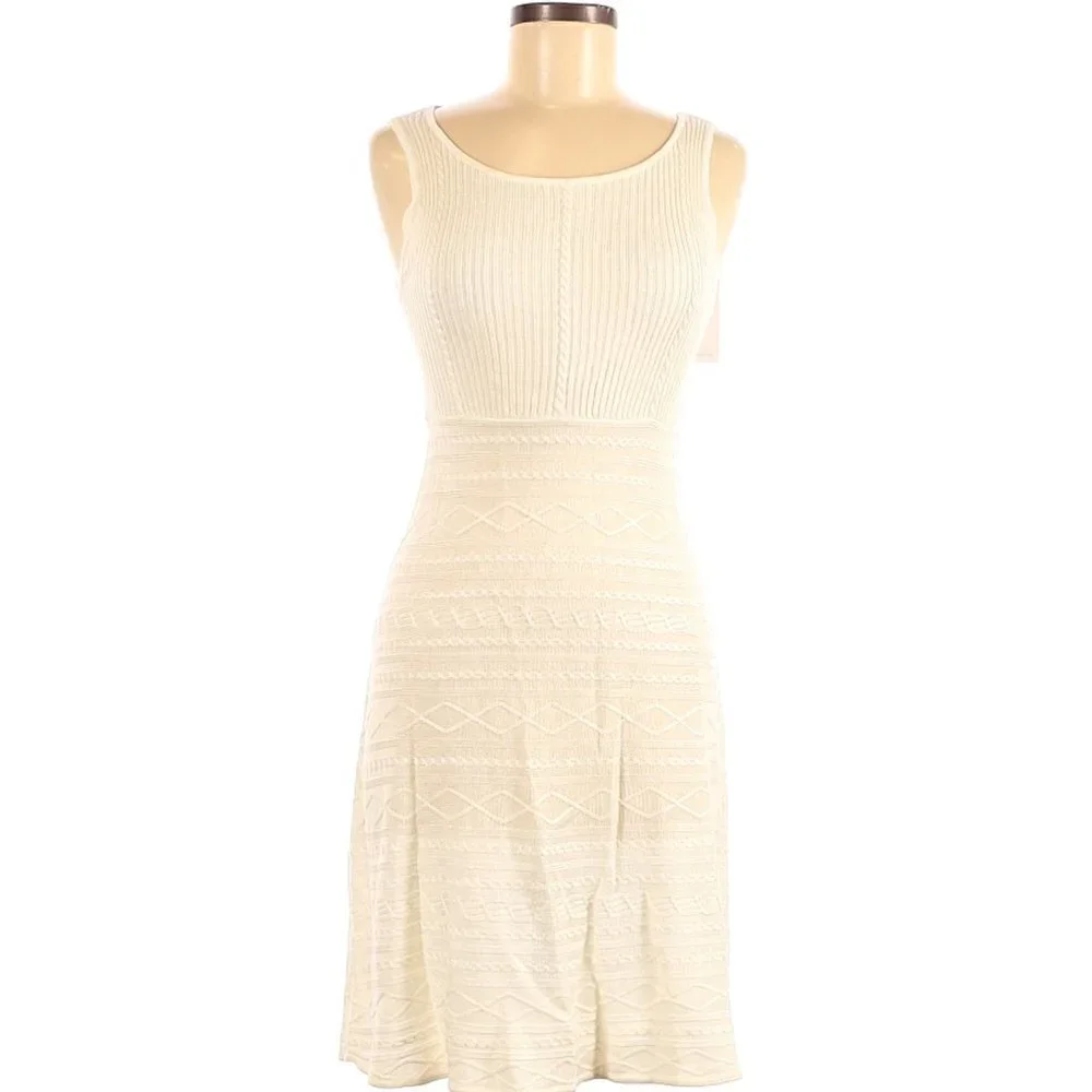 Cream Color Neutral Fine Knit Sweater Dress Women's Size Medium - Picture 2 of 13
